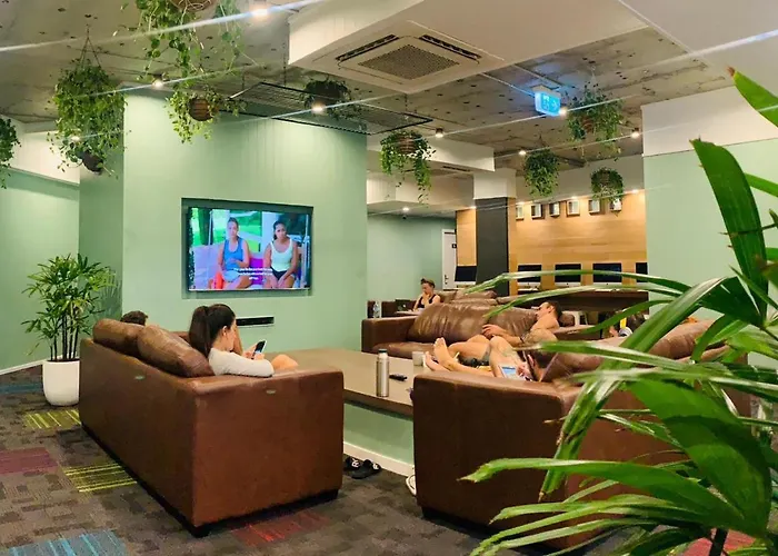Down Under Hostels Gold Coast